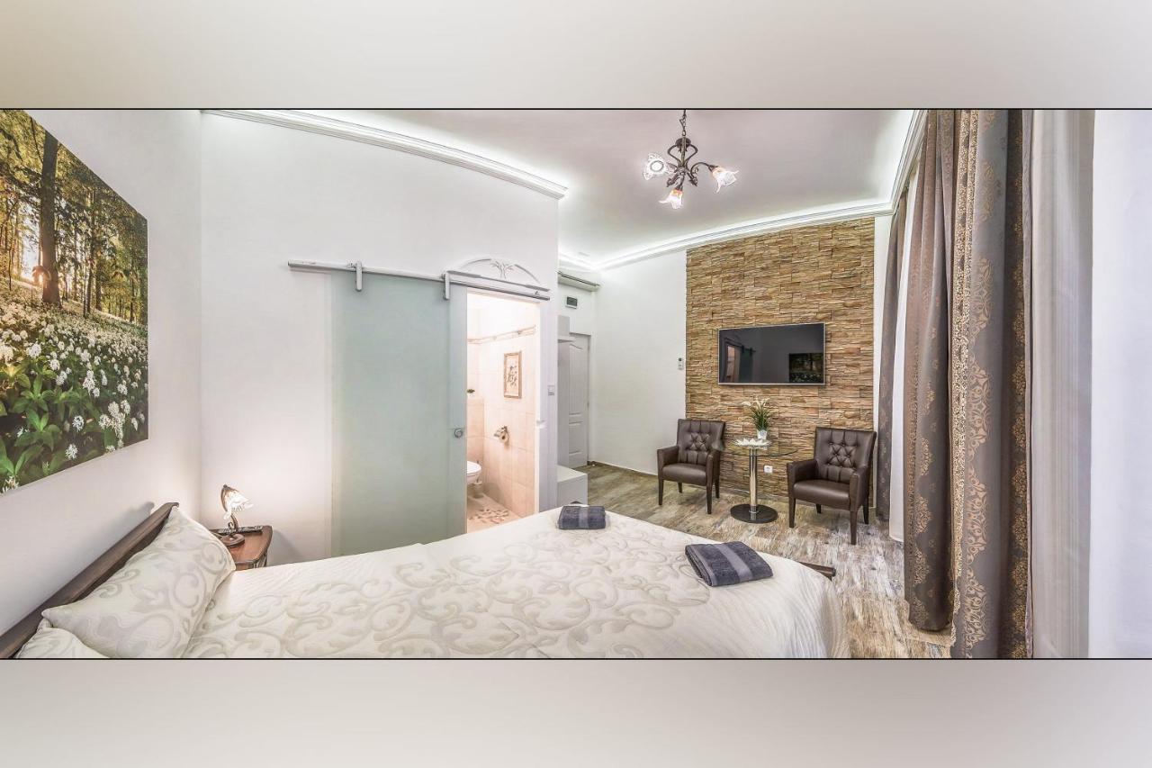 Platanus Guesthouse ブダペスト エクステリア 写真