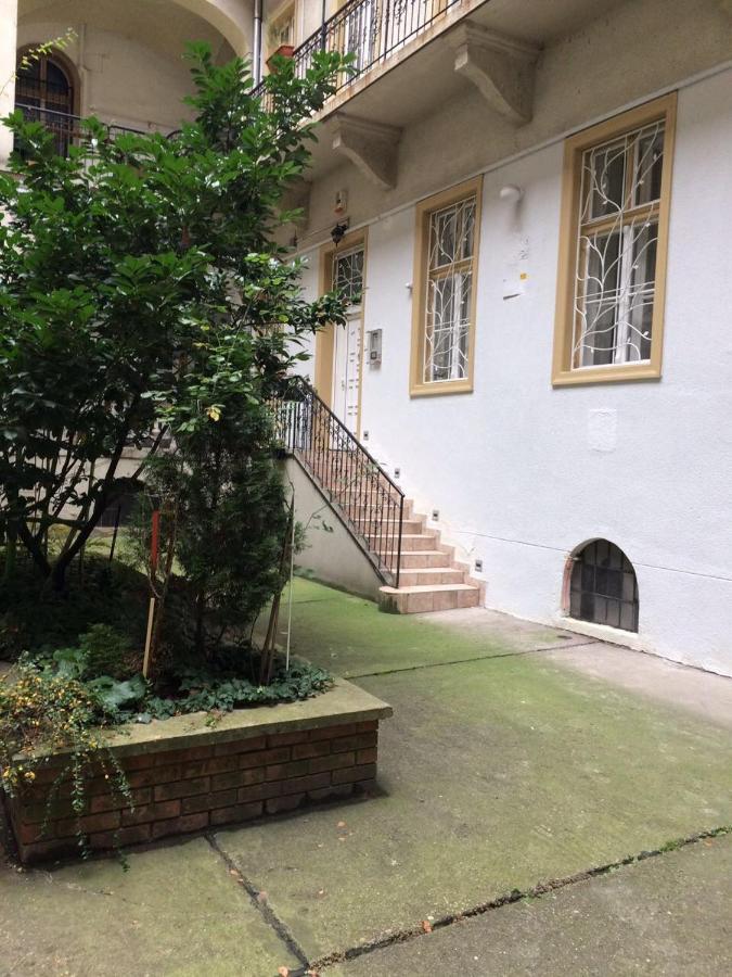 Platanus Guesthouse ブダペスト エクステリア 写真