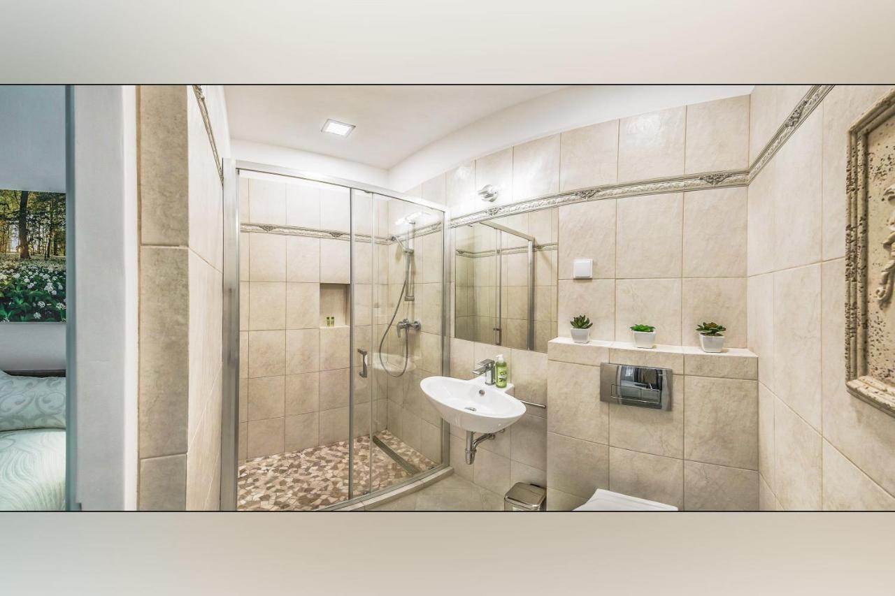 Platanus Guesthouse ブダペスト エクステリア 写真