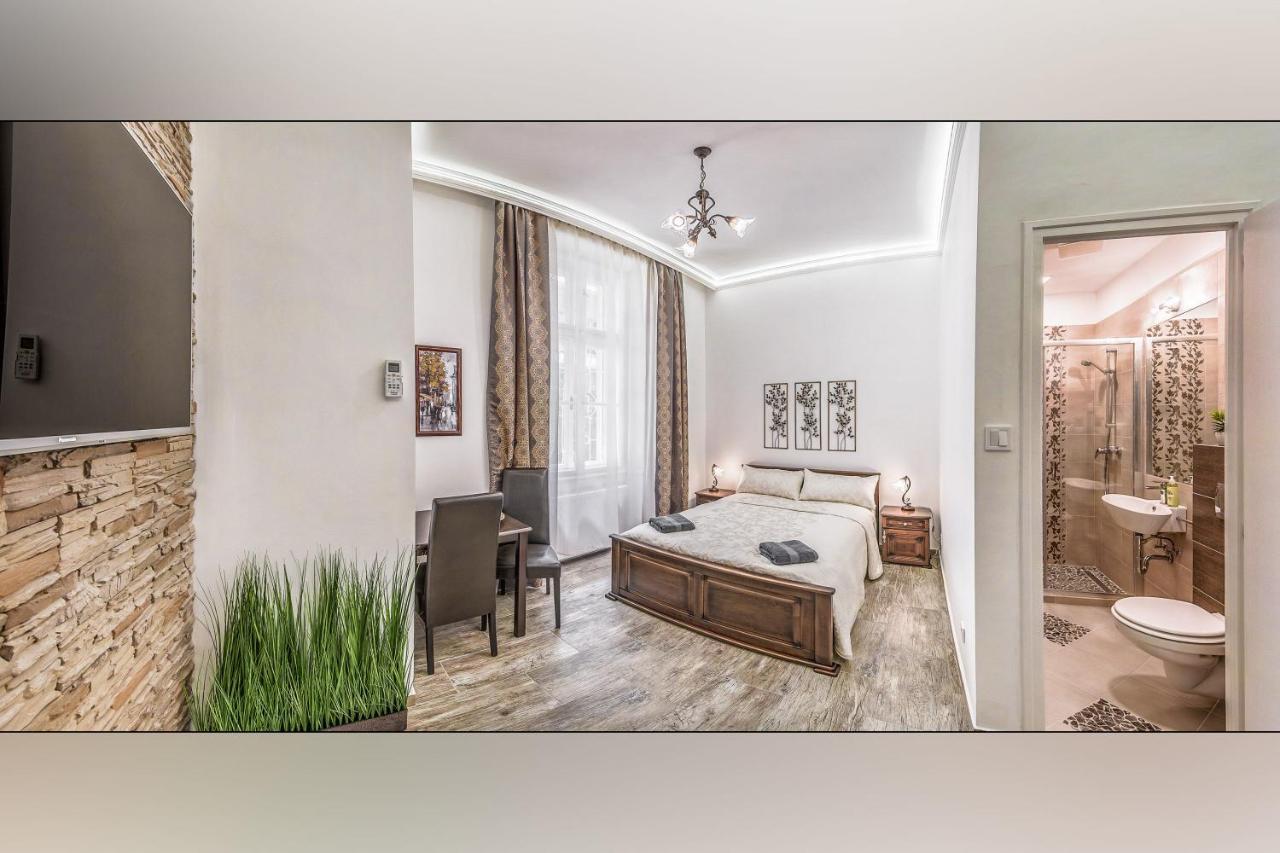 Platanus Guesthouse ブダペスト エクステリア 写真