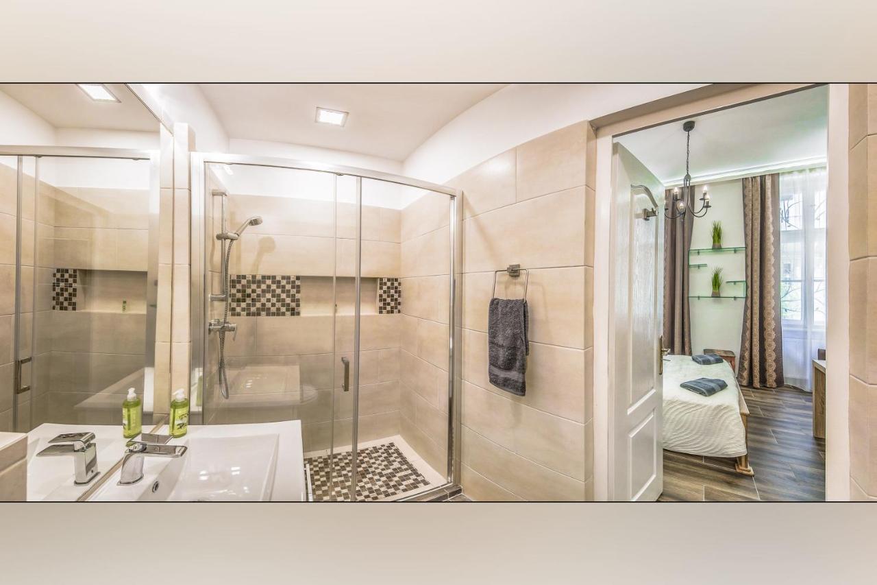Platanus Guesthouse ブダペスト エクステリア 写真