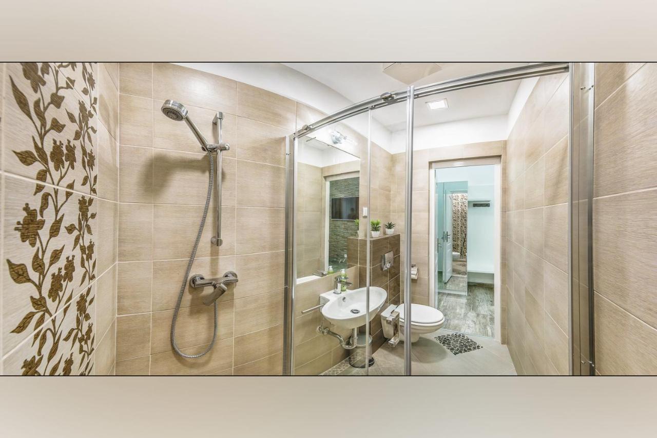 Platanus Guesthouse ブダペスト エクステリア 写真