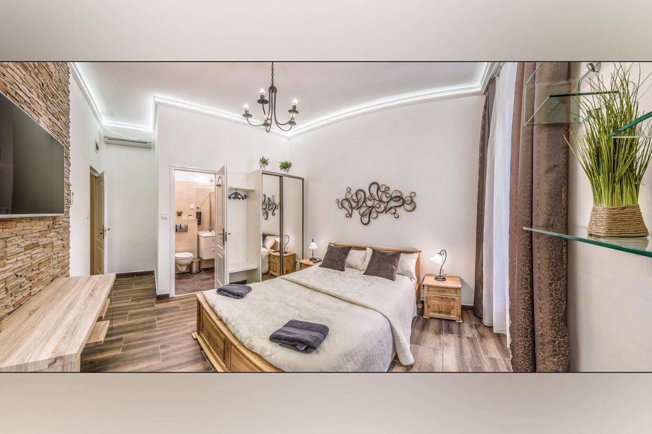 Platanus Guesthouse ブダペスト エクステリア 写真